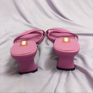 Vintage Shoes - 2000s Pink Mules 💘 >> Size 8 Vintage Shoes - 2000s Pink Mules 💘 >> Size 8